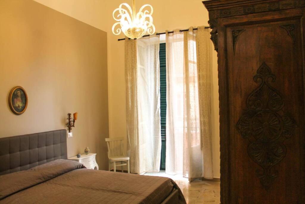 A Casa Di Enza B&B Palermo Exterior foto